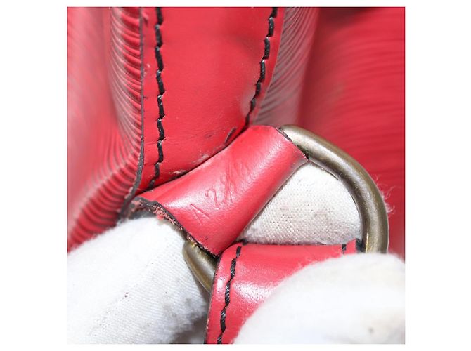 Noe LOUIS VUITTON Borsa a Spalla Petit Noé Epi Rossa M44107 LV Auth 150540 Rosso - vista 12
