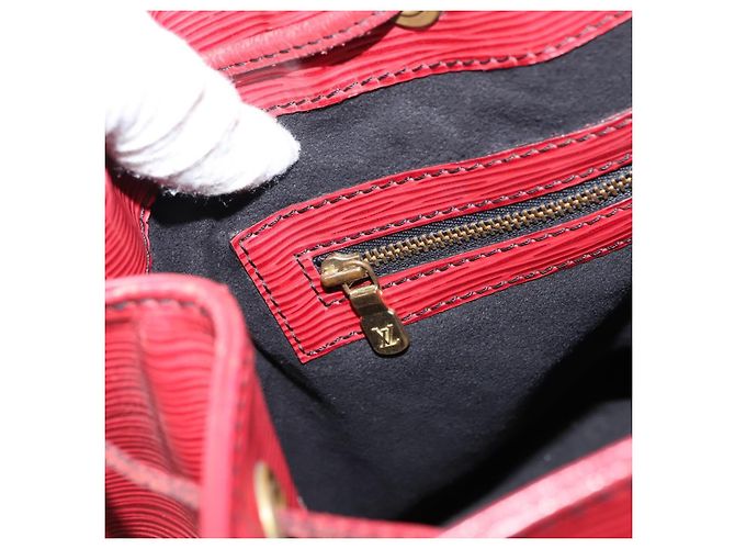 Noe LOUIS VUITTON Borsa a Spalla Petit Noé Epi Rossa M44107 LV Auth 150540 Rosso - vista 23