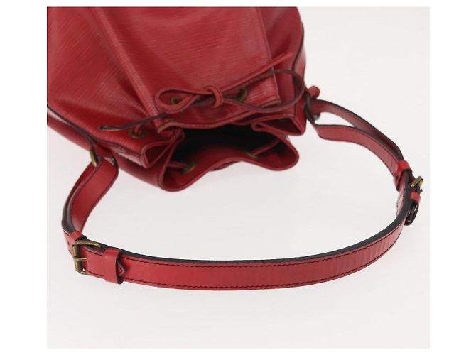 Noe LOUIS VUITTON Borsa a Spalla Petit Noé Epi Rossa M44107 LV Auth 150540 Rosso - vista 8