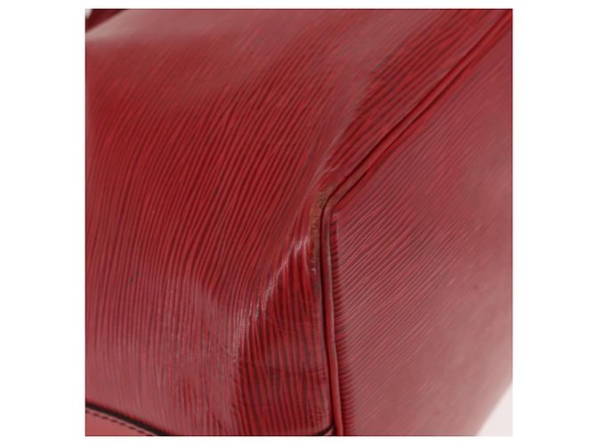 Noe LOUIS VUITTON Borsa a Spalla Petit Noé Epi Rossa M44107 LV Auth 150540 Rosso - vista 9