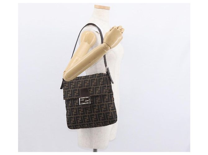 Borsa a spalla Mamma Baguette in tela Zucca FENDI nera e marrone Auth ka126 Nero - vista 25