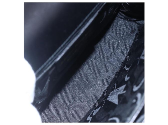 Borsa a mano Gancini in pelle Salvatore Ferragamo oro nero Auth 150953 - vista 11