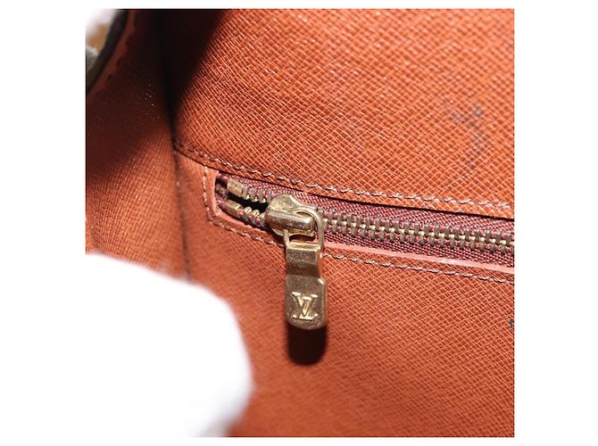 LOUIS VUITTON Borsa a Spalla Monogram Saint Cloud MM M51243 LV Auth 152775 Monogramma - vista 25