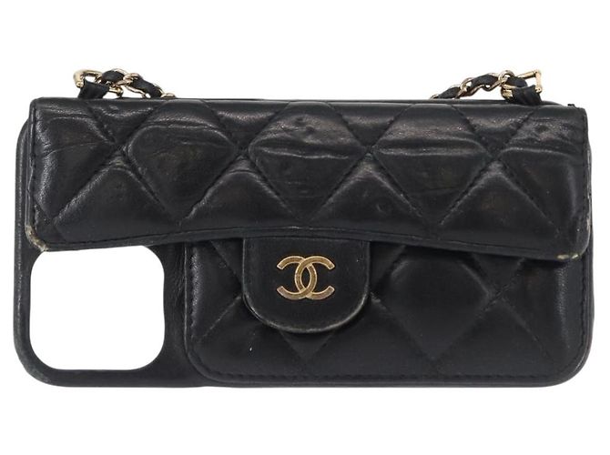 Capa para iPhone 13 Pro Max CHANEL Matelasse Chain em pele de cordeiro preta CC Auth BA8062 Preto Dourado - vista 13
