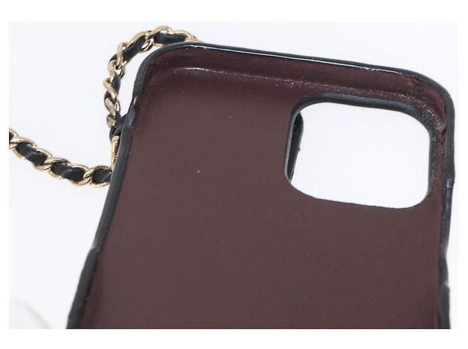 Capa para iPhone 13 Pro Max CHANEL Matelasse Chain em pele de cordeiro preta CC Auth BA8062 Preto Dourado - vista 18