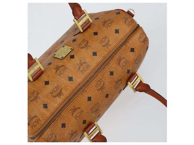 Borsa Boston MCM Logogram Vicetos in pelle PVC marrone e oro Auth gh1075 D'oro - vista 6