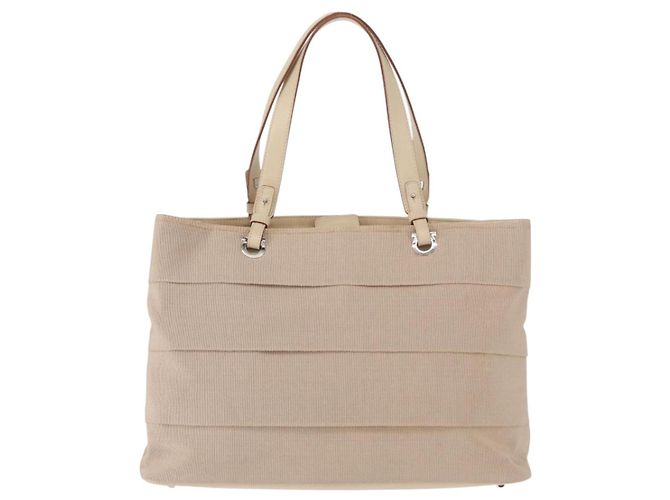Borsa a mano Gancini in nylon beige e argento di Salvatore Ferragamo Auth ep11986 - vista 2