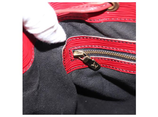 Noe LOUIS VUITTON Borsa a Spalla Petit Noé Epi Rossa M44107 LV Auth 149384 Rosso - vista 21