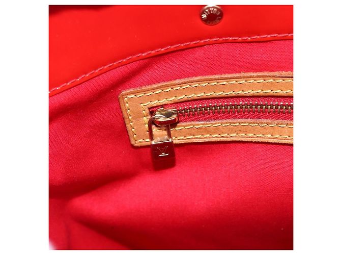 LOUIS VUITTON Monogram Vernis Reade MM Bolso de Mano Rojo M91086 LV Auth 150501 Roja - vista 17