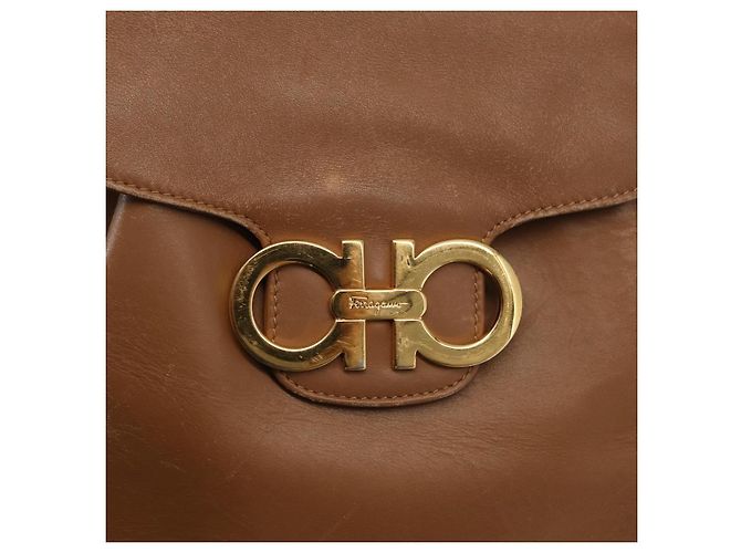 Zaino in pelle beige oro Auth 152109 di Salvatore Ferragamo - vista 21