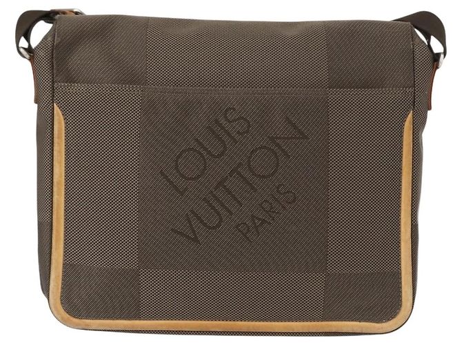 LOUIS VUITTON Borsa a Spalla Messaggero Damier Geant Tail M93030 LV Auth 149506 - vista 2