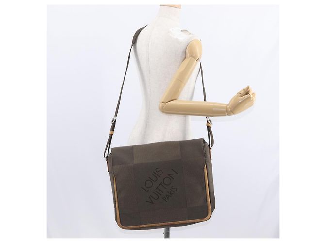LOUIS VUITTON Borsa a Spalla Messaggero Damier Geant Tail M93030 LV Auth 149506 - vista 21