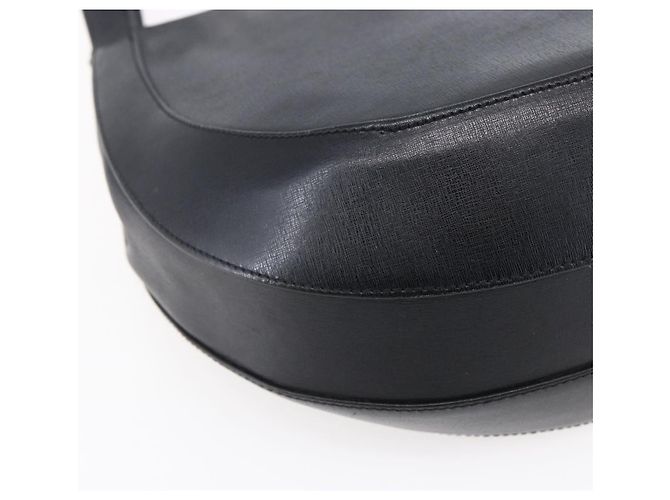 Bolso de Hombro Salvatore Ferragamo de Cuero Negro y Oro Auth bs31188 Dorado - vista 13