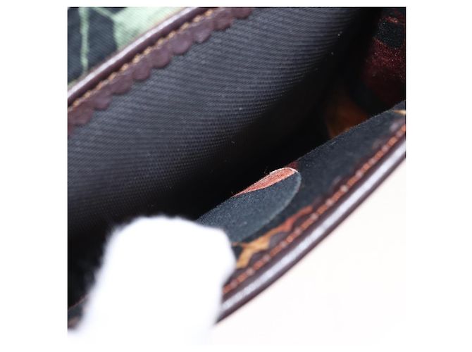 Zaino LOEWE in tela PVC nero e oro Auth 150809 D'oro - vista 25