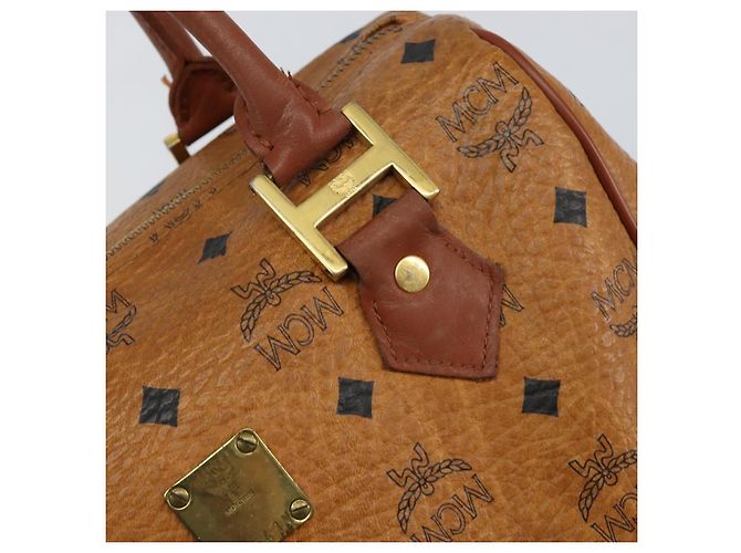 Borsa MCM Logogram Vicetos in pelle PVC marrone e oro Auth BA7689 D'oro - vista 14