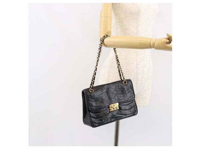 Borsa a Spalla CHANEL in Pelle di Agnello Nera Oro CC Auth bs30716 Nero D'oro - vista 24