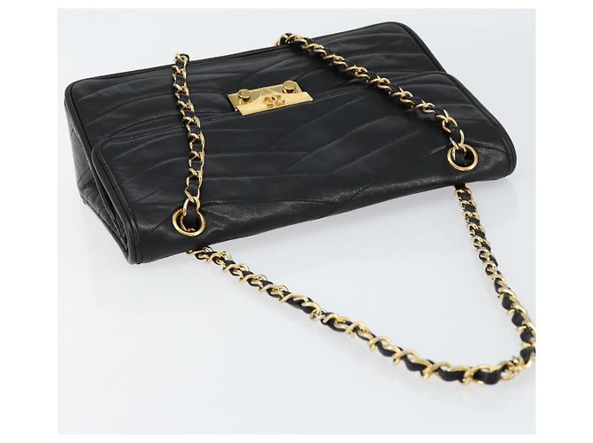 Borsa a Spalla CHANEL in Pelle di Agnello Nera Oro CC Auth bs30716 Nero D'oro - vista 6