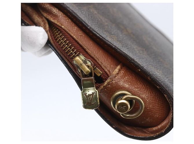 LOUIS VUITTON Clutch Orsay Monogram M51790 LV Auth 152974 Monogramma - vista 8