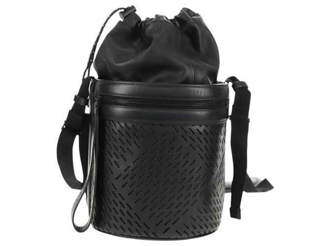 Autre Marque Borsa a spalla a secchiello in pelle forata nera Auth BA6816M di BOTTEGA VENETA Nero - vista 13