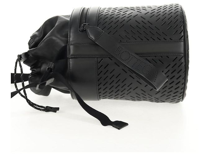 Autre Marque Borsa a spalla a secchiello in pelle forata nera Auth BA6816M di BOTTEGA VENETA Nero - vista 3