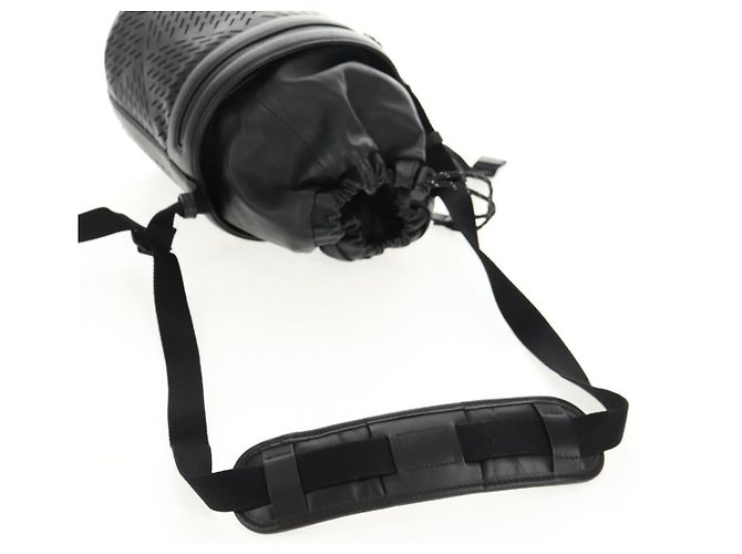 Autre Marque Borsa a spalla a secchiello in pelle forata nera Auth BA6816M di BOTTEGA VENETA Nero - vista 7