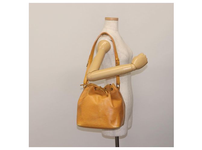 Noe LOUIS VUITTON Borsa a Spalla Petit Noé Epi Gialla M44109 LV Auth BA6680 Giallo - vista 21