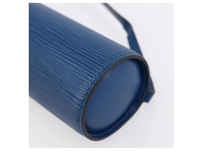 LOUIS VUITTON Pochette Soufflot Epi Blu LV Auth ep11230 - vista 15