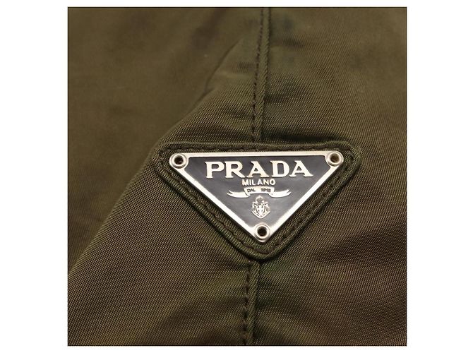 Borsa Tote Prada in nylon khaki Auth bs30124 Cachi - vista 17
