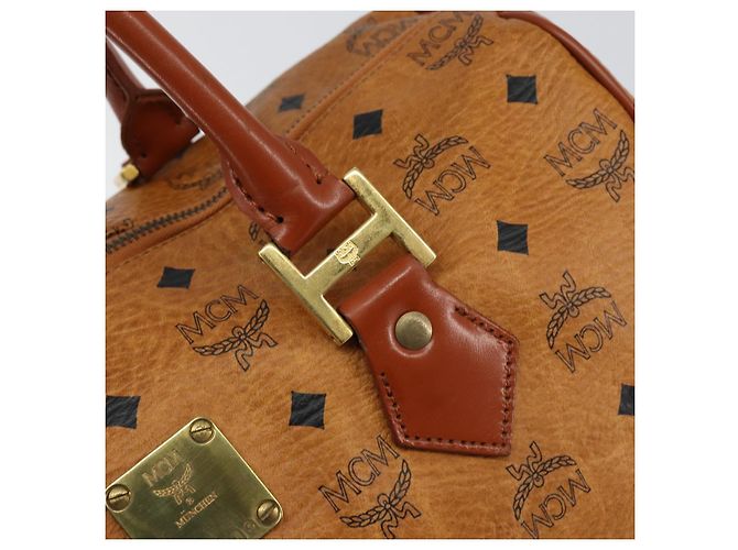 Borsa Boston MCM Logogram Vicetos in pelle PVC marrone e oro Auth am9704 D'oro - vista 17