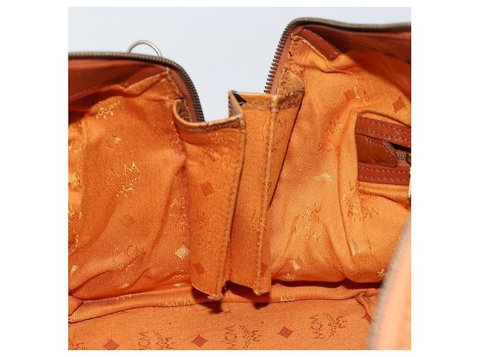 Borsa Boston MCM Logogram Vicetos in pelle PVC marrone e oro Auth am9704 D'oro - vista 19