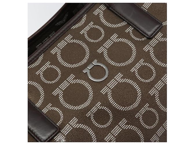 Borsa a Spalla Gancini in Pelle Marrone Argento Auth BA7992 di Salvatore Ferragamo - vista 10