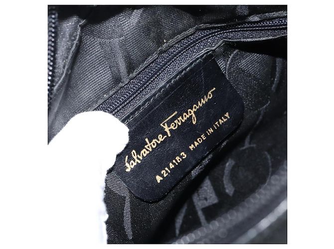 Borsa a Spalla Vala in Pelle Nera e Oro Salvatore Ferragamo Auth BA7671 Nero D'oro - vista 12