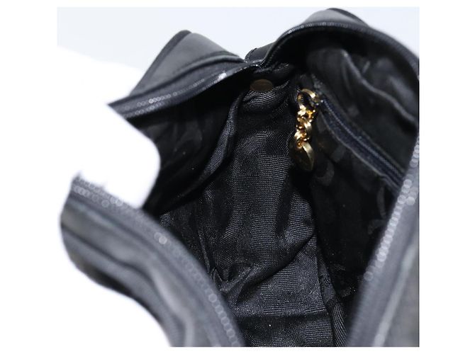 Borsa a Spalla Vala in Pelle Nera e Oro Salvatore Ferragamo Auth BA7671 Nero D'oro - vista 19