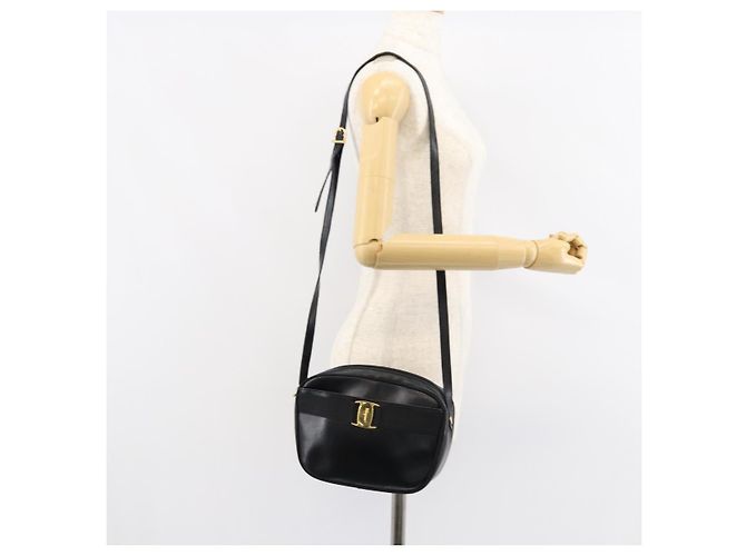 Borsa a Spalla Vala in Pelle Nera e Oro Salvatore Ferragamo Auth BA7671 Nero D'oro - vista 23