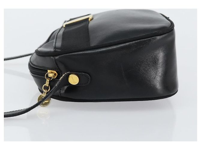Borsa a Spalla Vala in Pelle Nera e Oro Salvatore Ferragamo Auth BA7671 Nero D'oro - vista 4