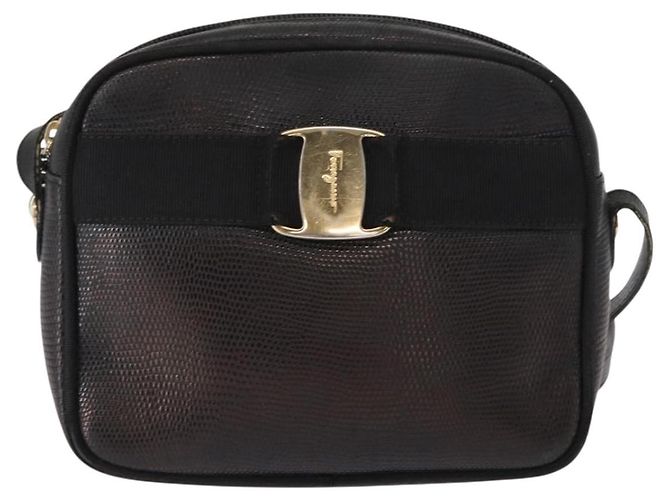Borsa a Spalla Vala in Pelle Nera e Oro Salvatore Ferragamo Auth BA7662 Nero D'oro - vista 13