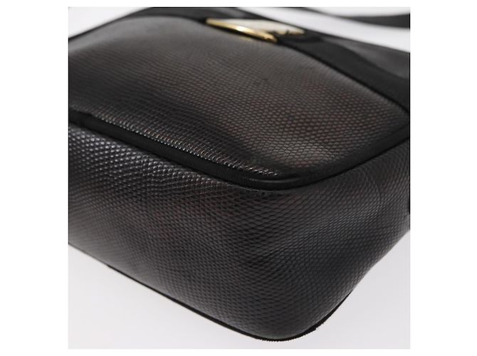 Borsa a Spalla Vala in Pelle Nera e Oro Salvatore Ferragamo Auth BA7662 Nero D'oro - vista 15
