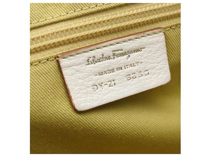 Borsa Tote Gancini Marissa in pelle bianca e argento di Salvatore Ferragamo Auth bs30082 - vista 12