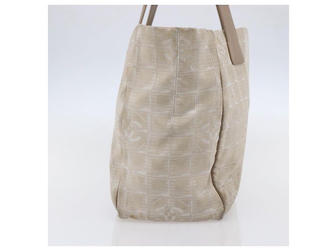 CHANEL Nuova Borsa Tote da Viaggio Nylon Beige Oro CC Auth ti3466 D'oro - vista 3