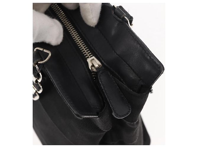 Sac à main Vala en toile noire et argent de Salvatore Ferragamo Auth BA7330 Argenté - vue 10