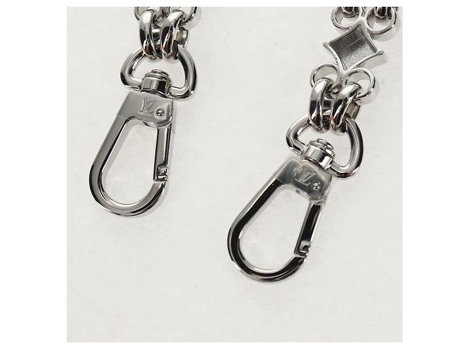 LOUIS VUITTON Cadena de Metal Plata LV Auth 141725M - vista 6