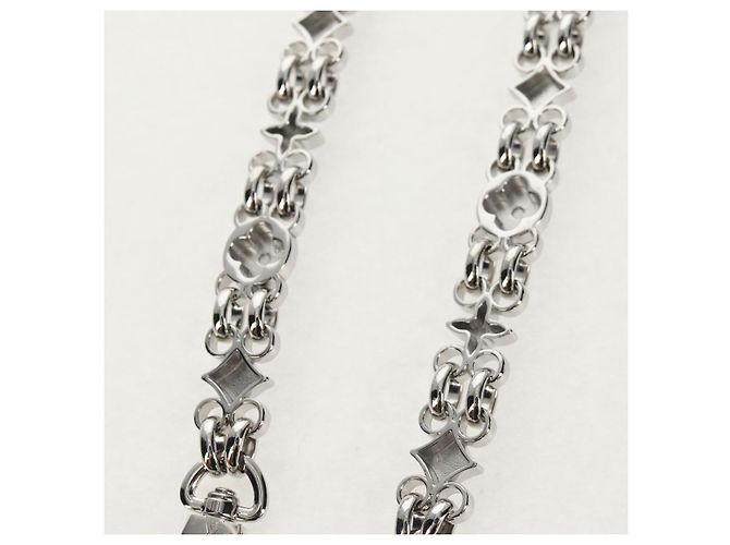 LOUIS VUITTON Cadena de Metal Plata LV Auth 141725M - vista 7