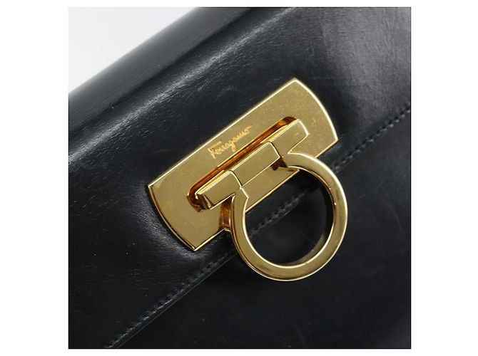 Borsa a mano Gancini in smalto blu navy e oro Auth 149268 di Salvatore Ferragamo - vista 14