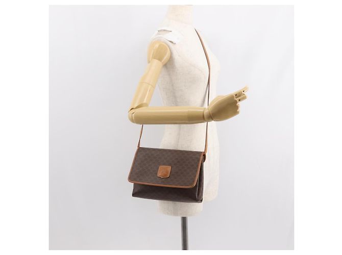 Céline Borsa a Spalla in Tela Macadam CELINE PVC Marrone Oro Auth ep11522 D'oro - vista 25