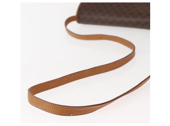 Céline Borsa a Spalla in Tela Macadam CELINE PVC Marrone Oro Auth ep11522 D'oro - vista 7