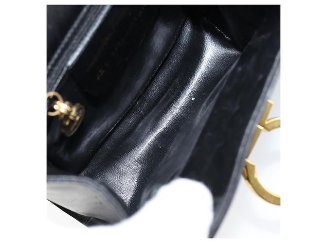 Borsa a Spalla Gancini in Pelle Nera e Oro Salvatore Ferragamo Auth gh1266 Nero D'oro - vista 11