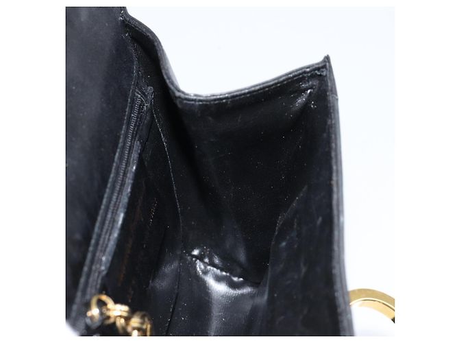 Borsa a Spalla Gancini in Pelle Nera e Oro Salvatore Ferragamo Auth gh1266 Nero D'oro - vista 21