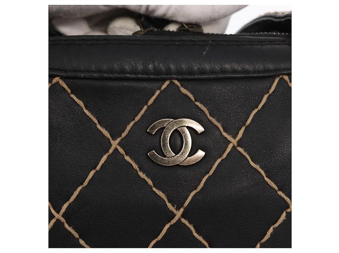 CHANEL Borsa a Mano Wild Stitch in Pelle di Agnello Nera CC Auth BA8410 Nero - vista 17