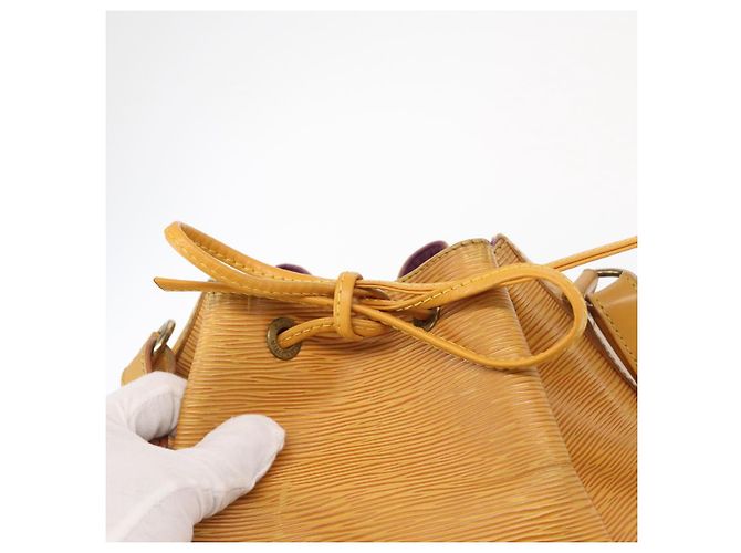 Noe LOUIS VUITTON Borsa a Spalla Petit Noé Epi Gialla M44109 LV Auth BA8332 Giallo - vista 18