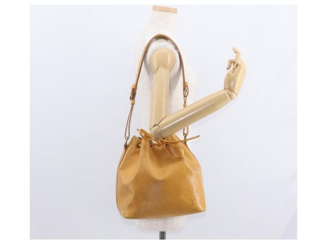 Noe LOUIS VUITTON Borsa a Spalla Petit Noé Epi Gialla M44109 LV Auth BA8332 Giallo - vista 21